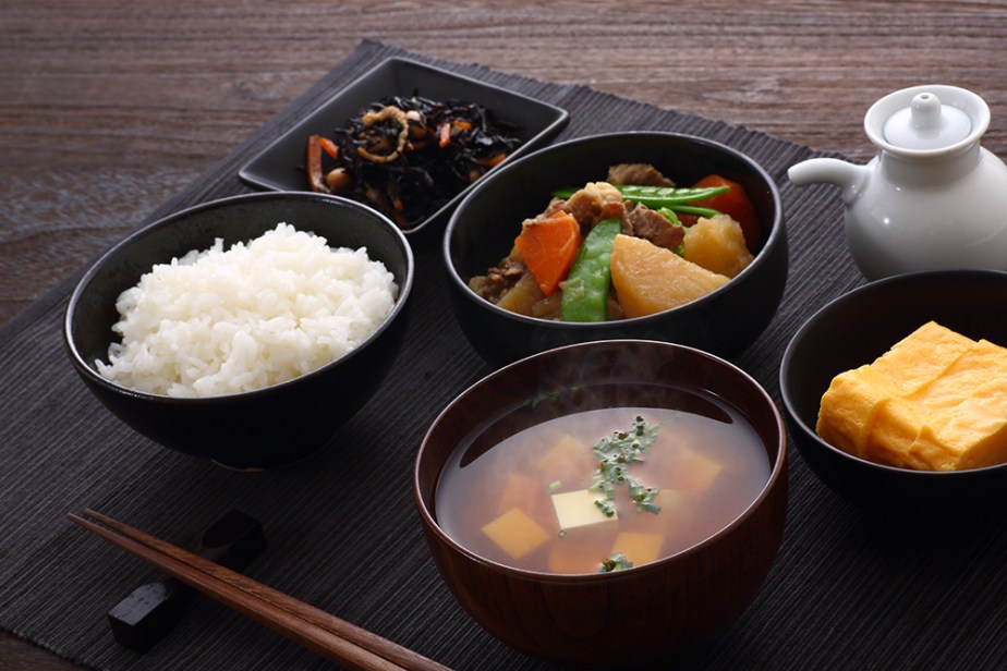 japaneselunchplate_563918278-s